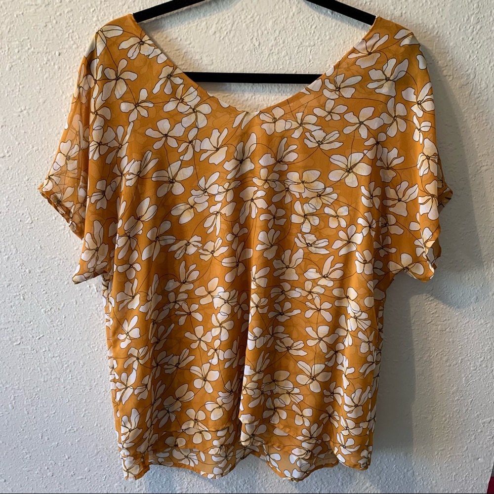 Cabi| Yellow and White Floral Blouse